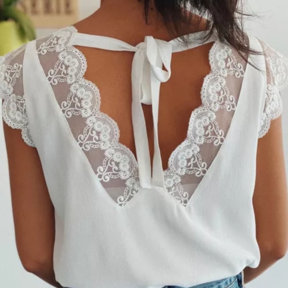 ♥️New boutique white lace top - Picture 8 of 11